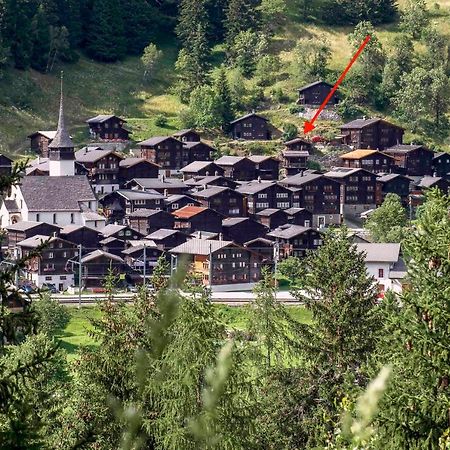 Denkmalgeschuetzter Spycher Total Renoviert Goms Exterior photo